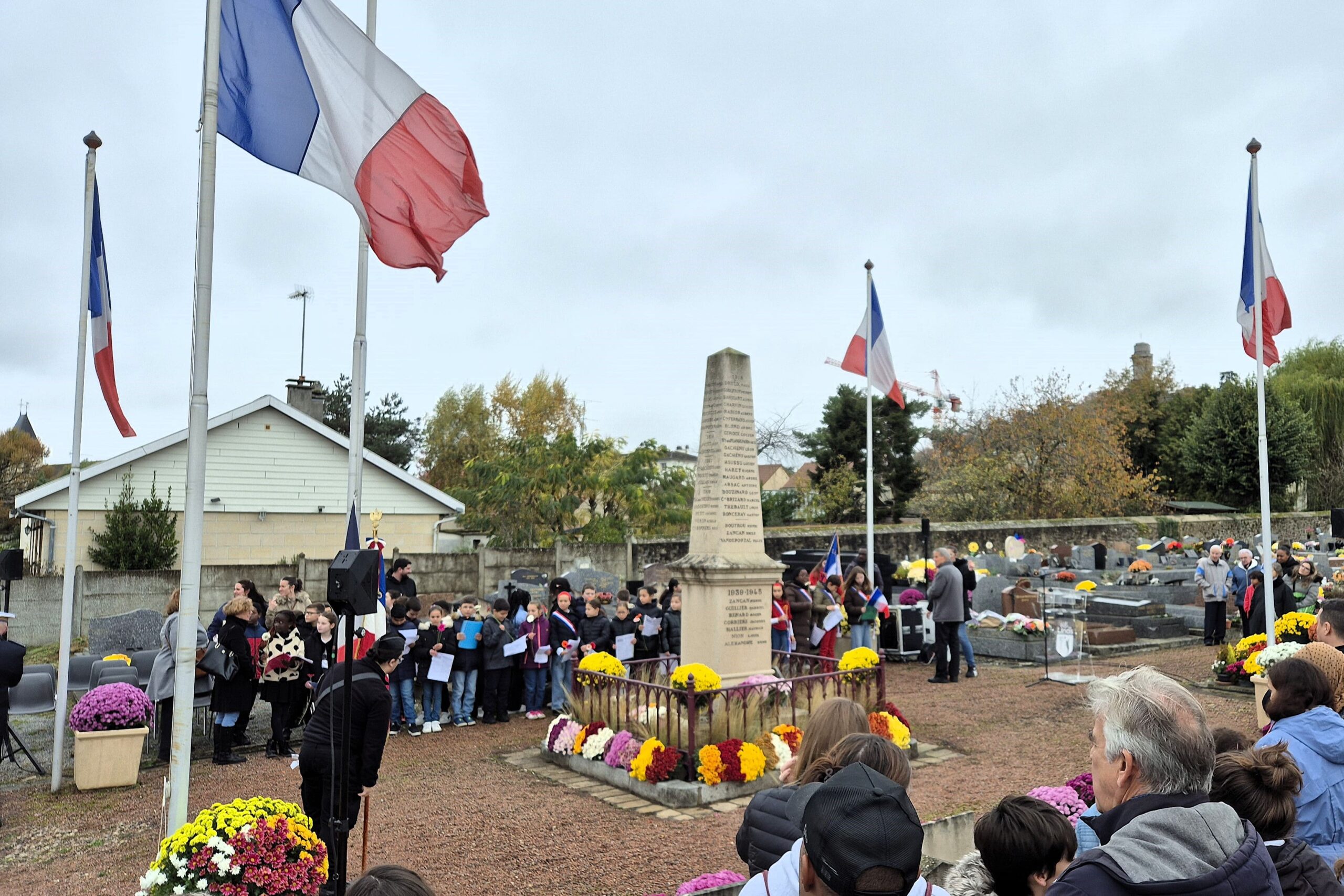 Les enfants des écoles héros de la commémoration du 11 novembre 2025.