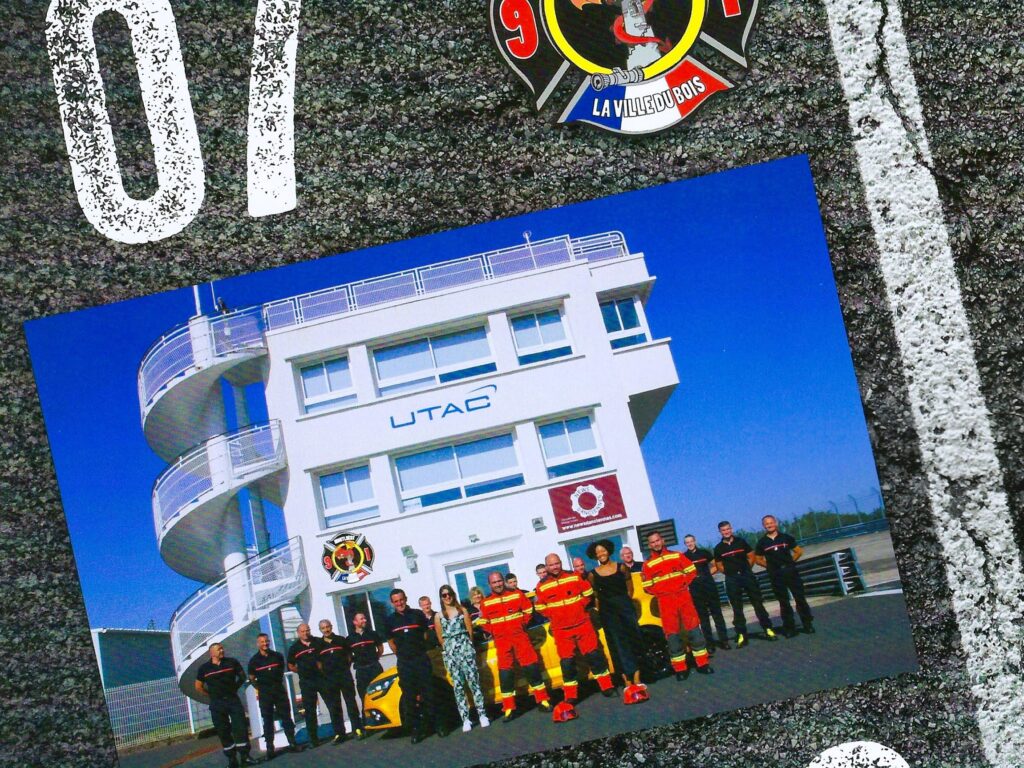 tour de l autodrome et pompier